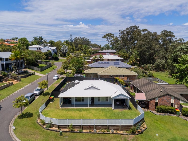 17 Moreton Bay Drive, Caloundra West, QLD 4551