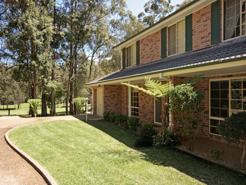 2/28 Augusta Place, Mollymook, NSW 2539 Property Details