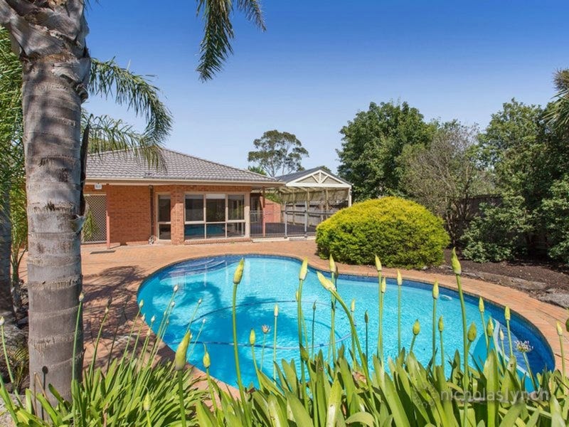 57 Roborough Avenue, Mount Eliza, VIC 3930