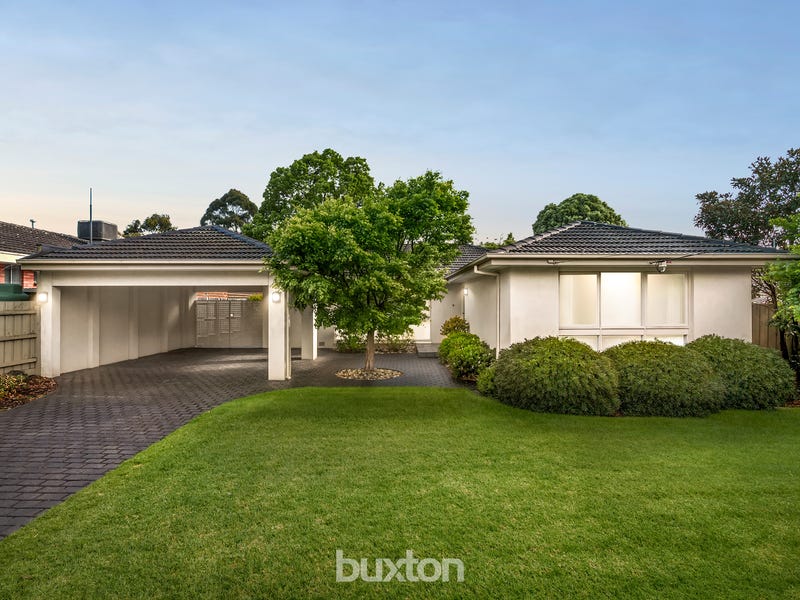 27 Blackwood Drive, Wheelers Hill, VIC 3150