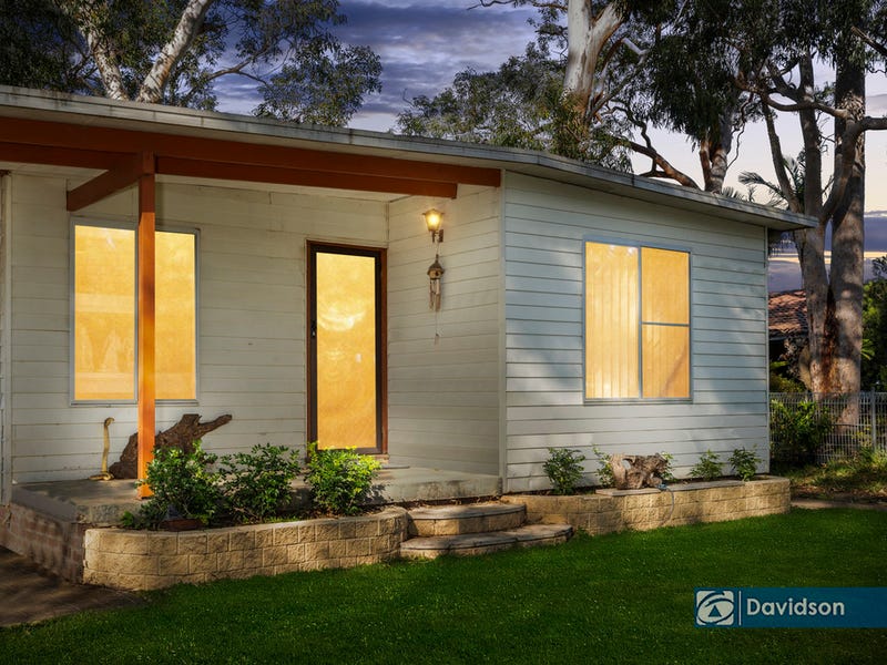 110 St Cres, Sandy Point, NSW 2172