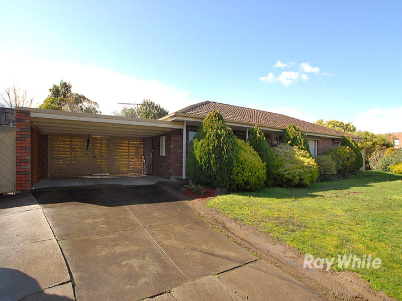 35 Bemersyde Drive, Berwick, Vic 3806 Property Details