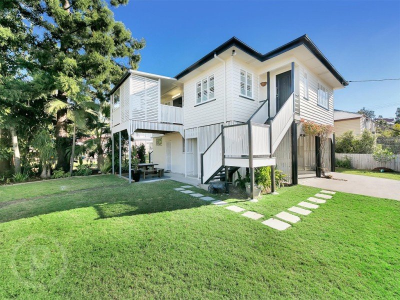 8 Hilda Street, Corinda, Qld 4075 Property Details