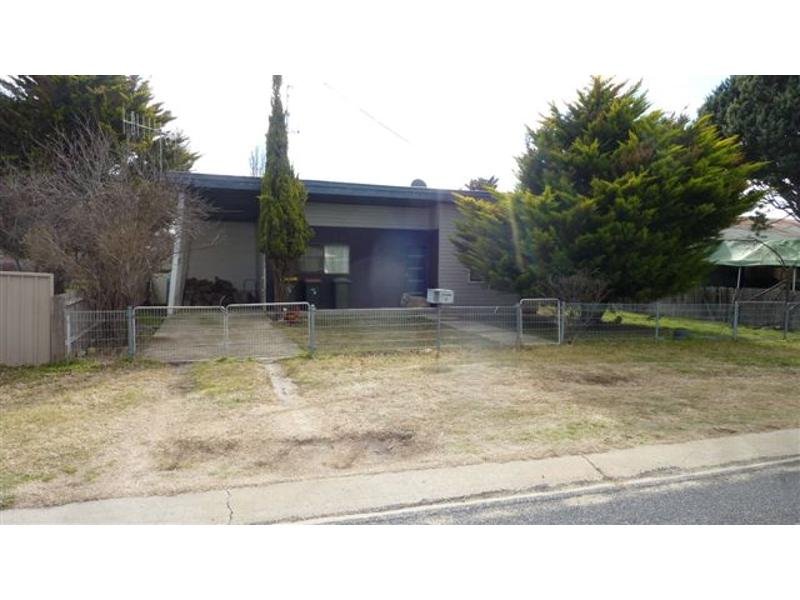 8 William Street, Berridale, NSW 2628