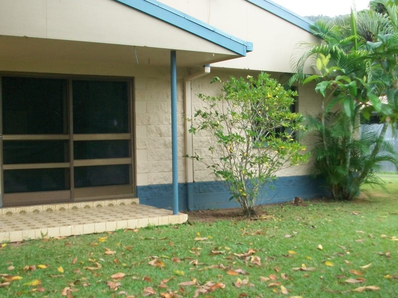 1/19 Feldt Street, Flying Fish Point, QLD 4860