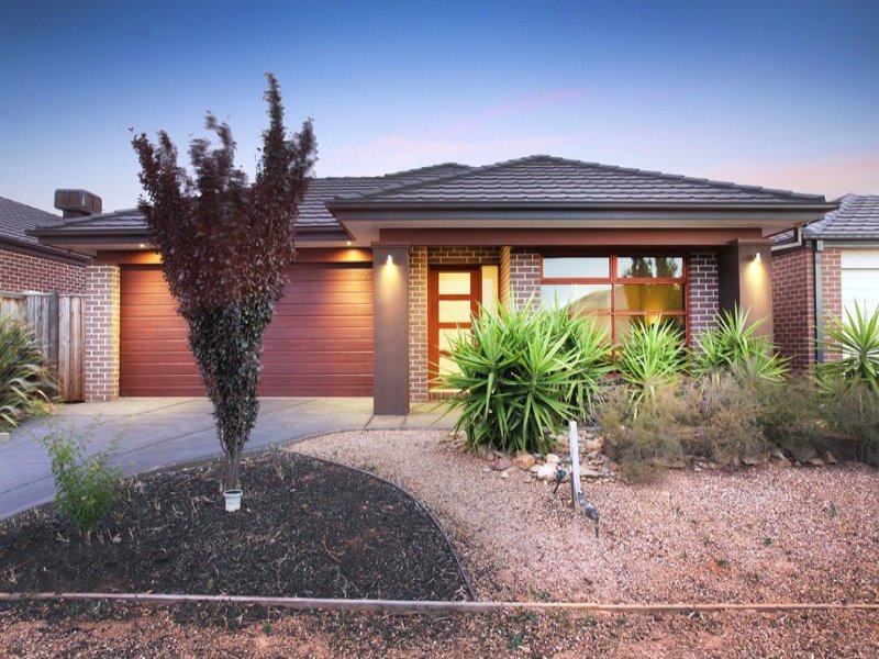 39 Saltbush Crescent, Brookfield, Vic 3338 Property Details