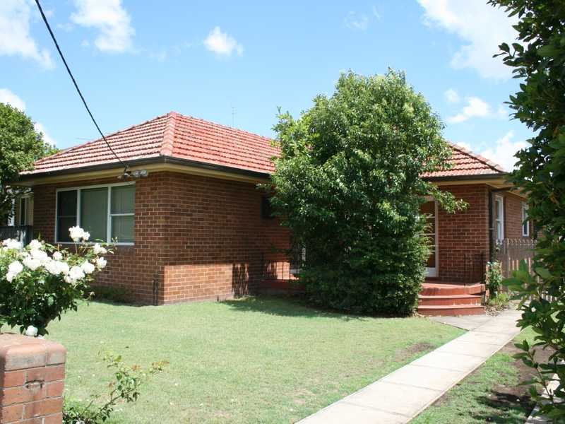 169 High Street, East Maitland, NSW 2323