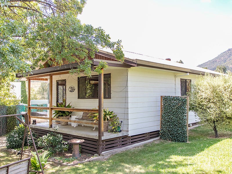 13 Bowman Street, Talbingo, NSW 2720 Property Details