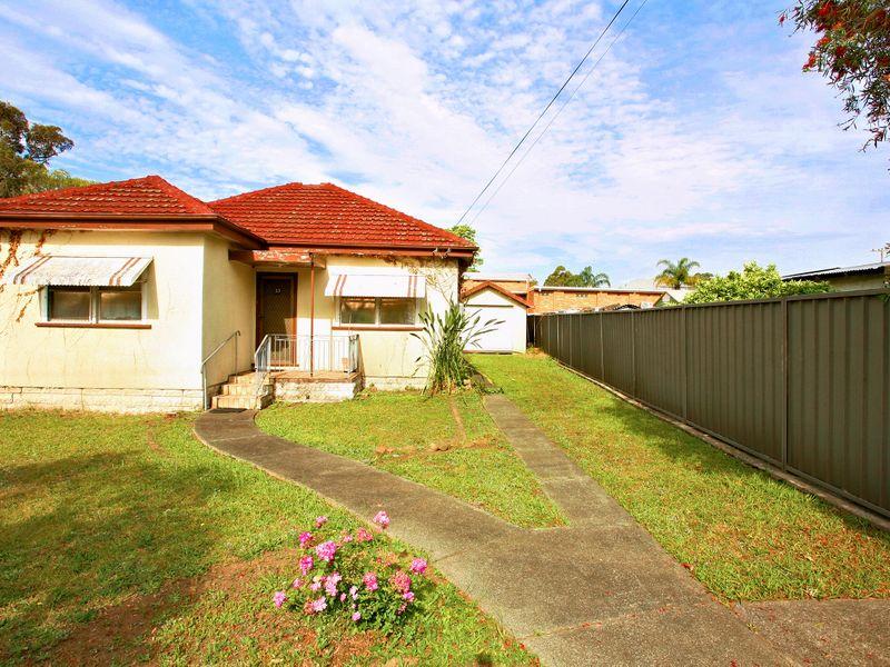 33 Panania Avenue, Panania, NSW 2213