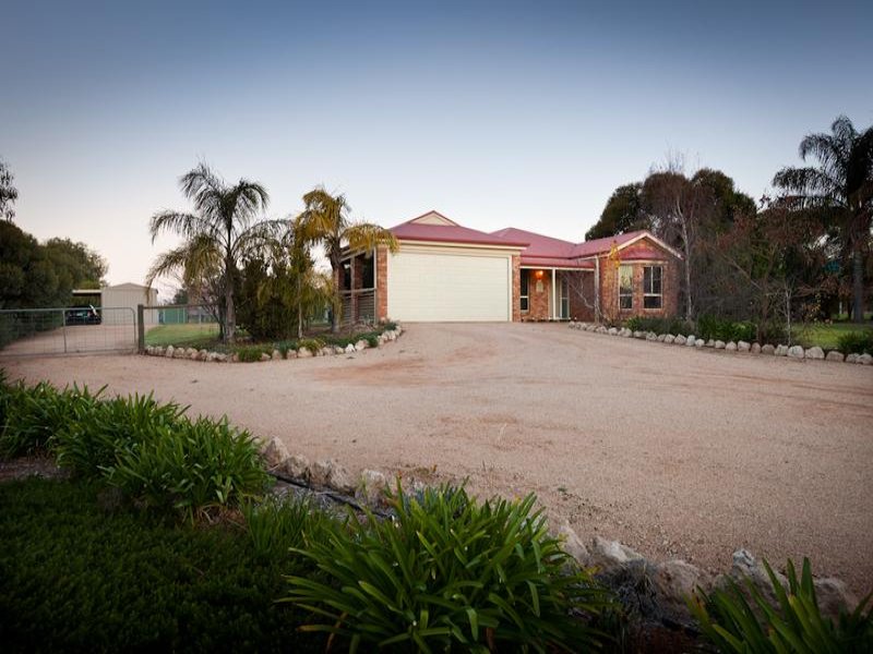 12 Regina Avenue, Cabarita, Vic 3505 Property Details