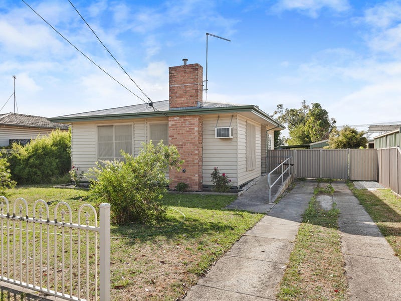 1222 Norman Street, Wendouree, Vic 3355 - Property Details