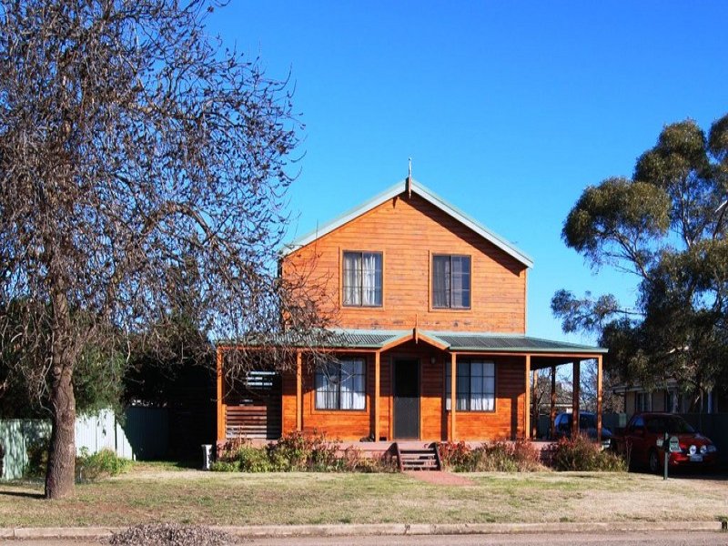 46 Campbell Street, Boorowa, NSW 2586