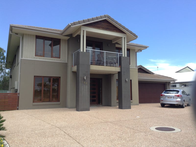 186 Marina Boulevard, Banksia Beach, Qld 4507