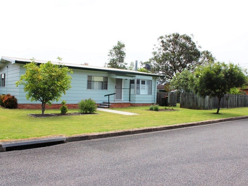 38 Albatross Avenue, Hawks Nest, NSW 2324