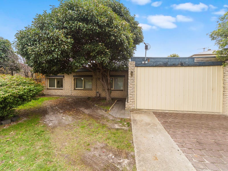 204 McMahons Road, Frankston, Vic 3199 Property Details