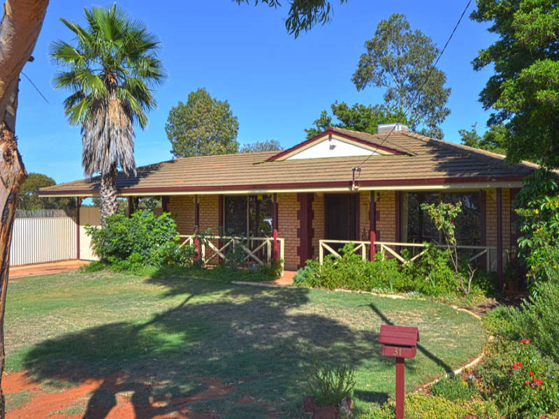 31 Burkett Drive, Hannans, Kalgoorlie, WA 6430 Property Details
