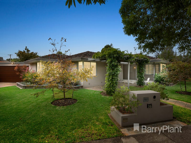 36 Santa Barbara Drive, Frankston, Vic 3199 Property Details