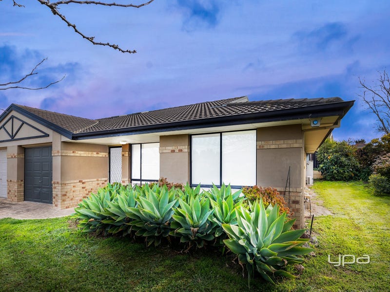 3 Mathisen Terrace, Hillside, Vic 3037 House for Sale