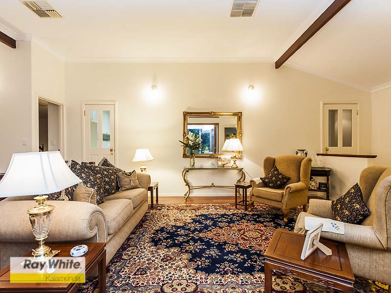 33 Peoples Avenue, Gooseberry Hill, WA 6076