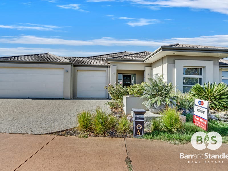 4 Dutton Way, Millbridge, WA 6232 Property Details