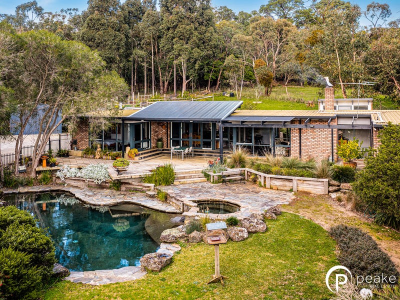 360 Toomuc Valley Road, Pakenham, VIC 3810