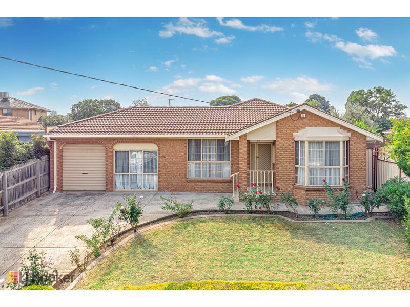 66 Hothlyn Drive, Craigieburn, VIC 3064 - realestate.com.au