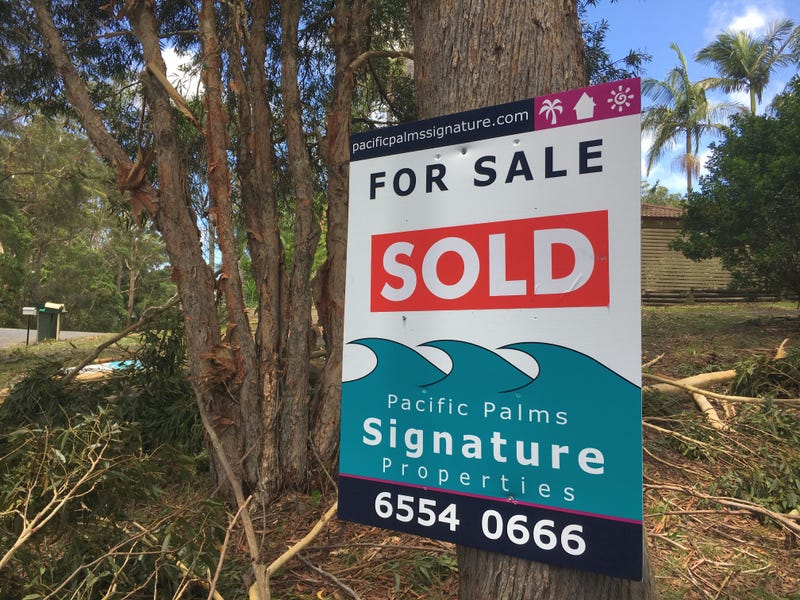 1 The Lakes Way, Elizabeth Beach, NSW 2428