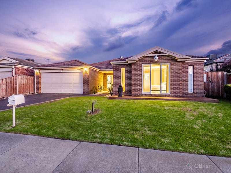 9 Sussex Avenue, Cranbourne North, Vic 3977 House for Sale