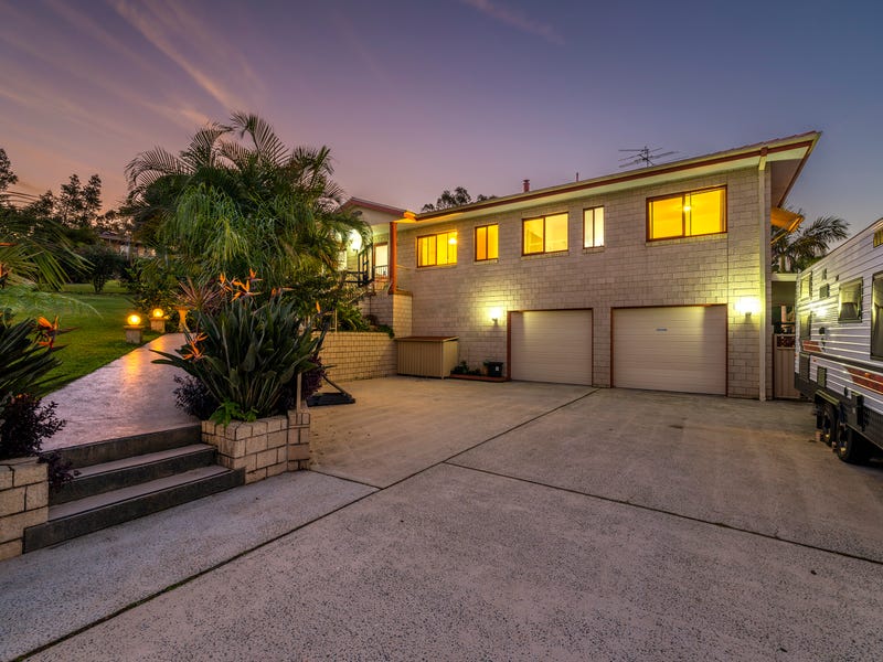 17 Gresham Drive, Woolgoolga, NSW 2456 Property Details