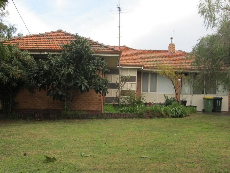 11 Knight Street, Withers, WA 6230 Property Details