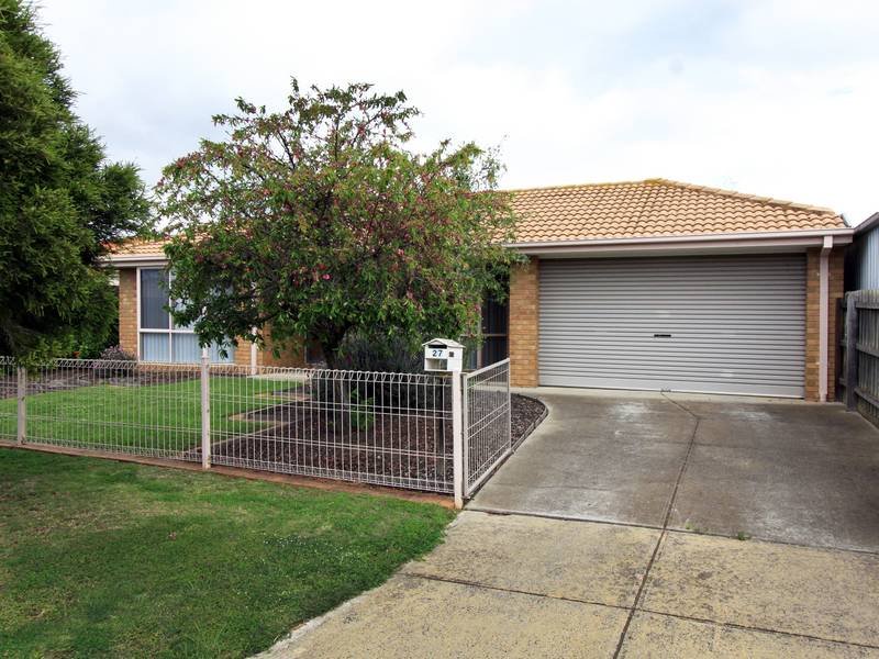 clyde court werribee