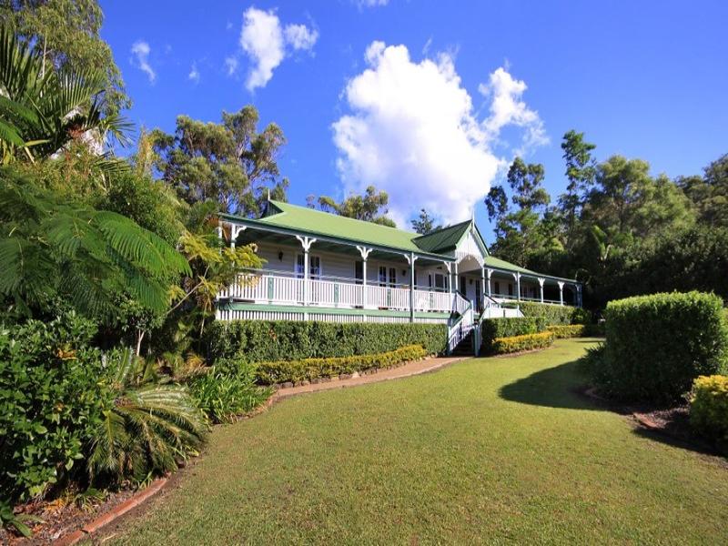 152 Strawberry Road, Mudgeeraba, Qld 4213 Property Details