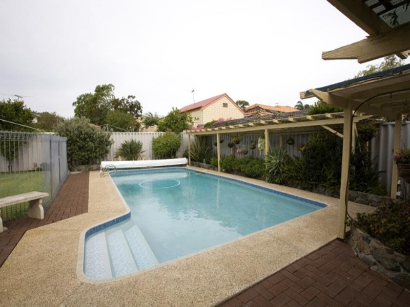 9 Pinewood Avenue, Woodlands, WA 6018 Property Details