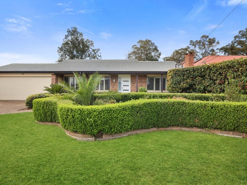 13 Hill Street, Picton, NSW 2571