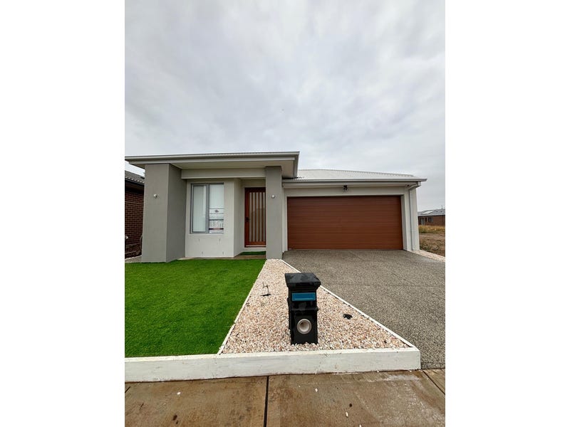 7 Ruff Way, Melton South, VIC 3338 - realestate.com.au