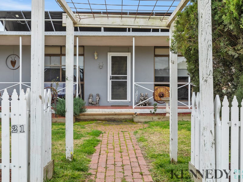 21 Bailey Street, Tungamah, Vic 3728 House for Sale