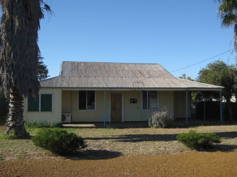 10 Longhurst Street, Narembeen, WA 6369