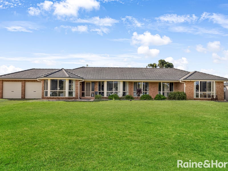 46 Pemberly Drive, Nowra Hill, NSW 2540