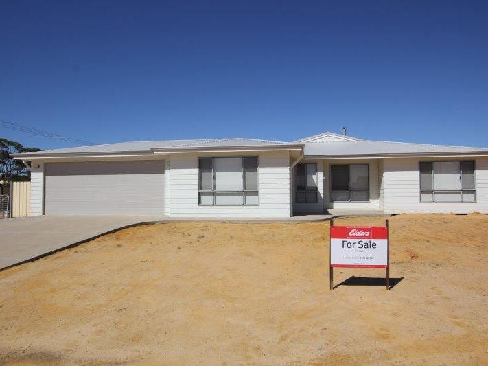 1 Mcginniss Way, Merredin, WA 6415