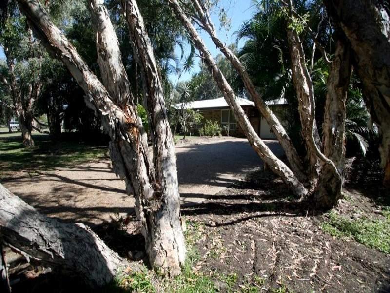 82 Coutts Drive, Bushland Beach, QLD 4818