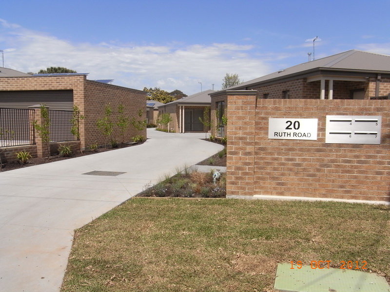 1/20 Ruth Road, Mornington, VIC 3931