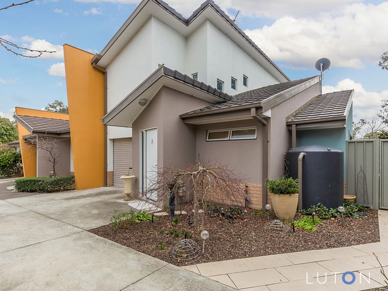 2/10 Wall Place, Page, ACT 2614 Property Details