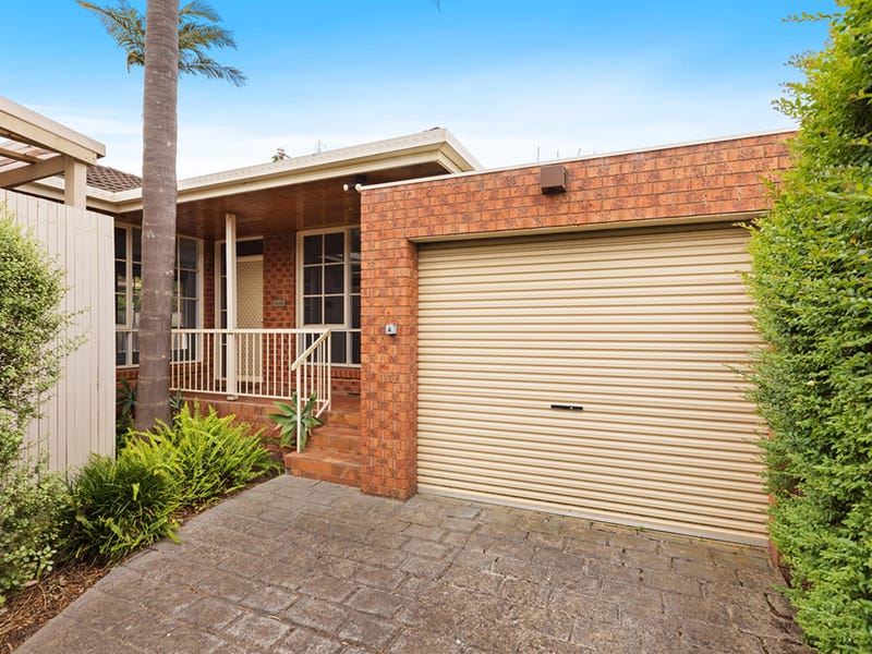 2/30 Lockhart Street, Caulfield, Vic 3162