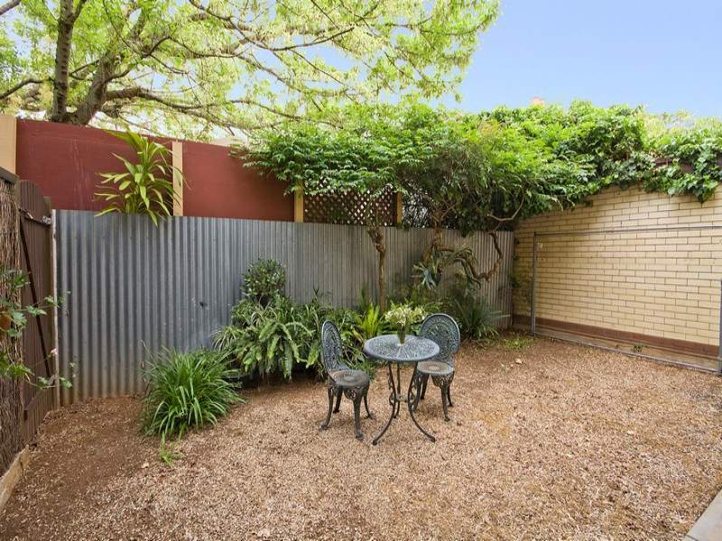 2/30 First Avenue, Nailsworth, SA 5083 Property Details
