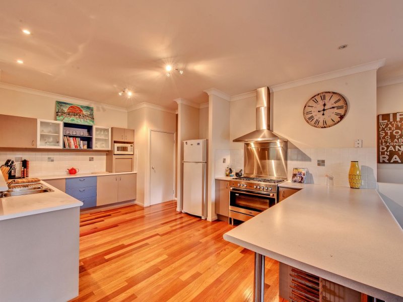 38 Eungella Terrace, Forest Lake, QLD 4078