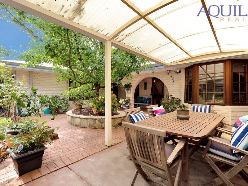 560 Thomas Road, Glen Forrest, WA 6071