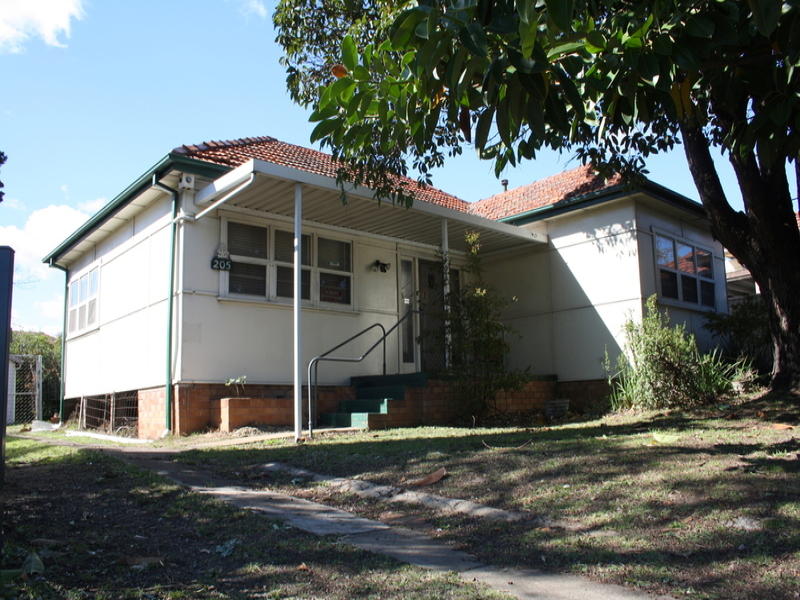 205 Hume Highway, Greenacre, NSW 2190