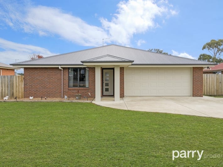 8 Main Street, Cressy, TAS 7302