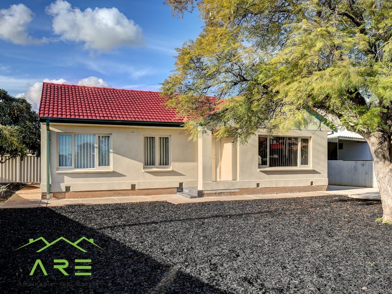2 Glen Rovala Street, Brahma Lodge,