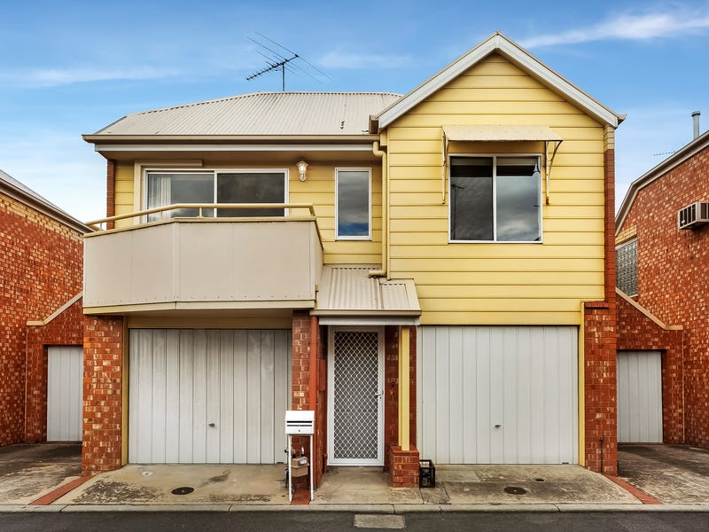 9 Halford Lane, Kensington, Vic 3031 Property Details